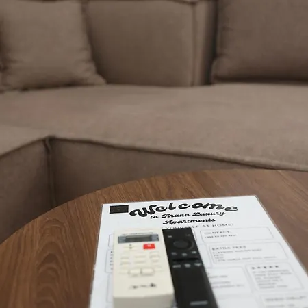 Treni Centrum Daire Tiran