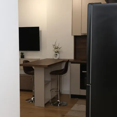 Treni Centrum * Tiran