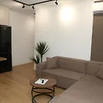 Treni Centrum Τίρανα