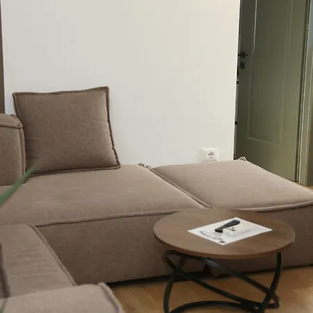 Apartment Treni Centrum *