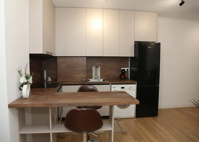 Treni Centrum Τίρανα