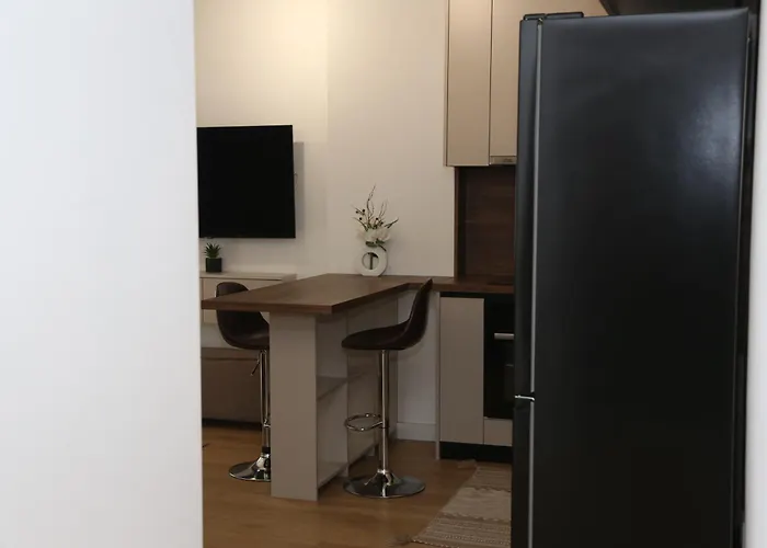 Treni Centrum * טיראנה